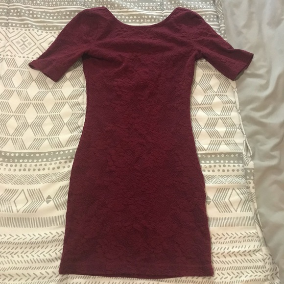H&M Dresses & Skirts - H&M dress size two H&M Dresses & Skirts - H&M dress size two